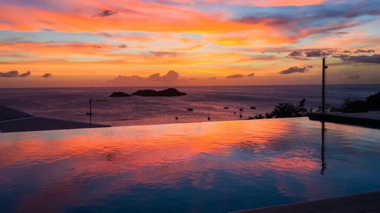Sunset Palm - Villa Creole Avec Piscine Face Au Coucher De Soleil Et A La Reserve Cousteau Bouillante Luaran gambar